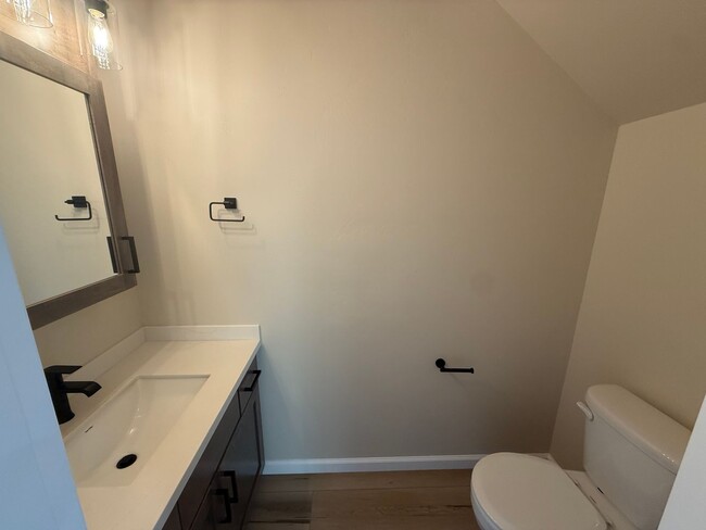 1652 Ascent Pl
