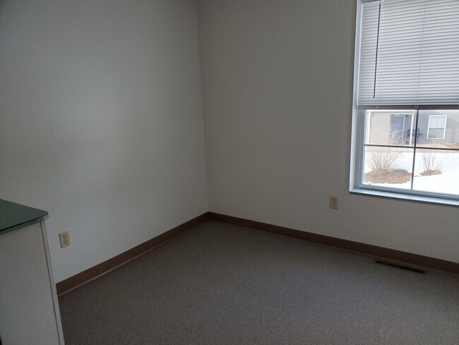 Photo - Pleasant Valley Apartments