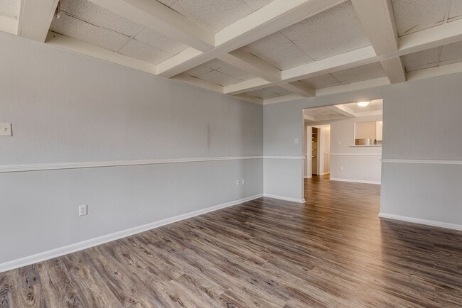 Photo - 2300 Arlington Ave Unit Bottom