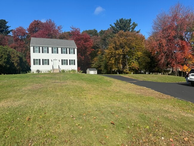 Photo - 950 S Main St