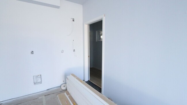 Photo - Mullan Lodge now Pre-leasing!