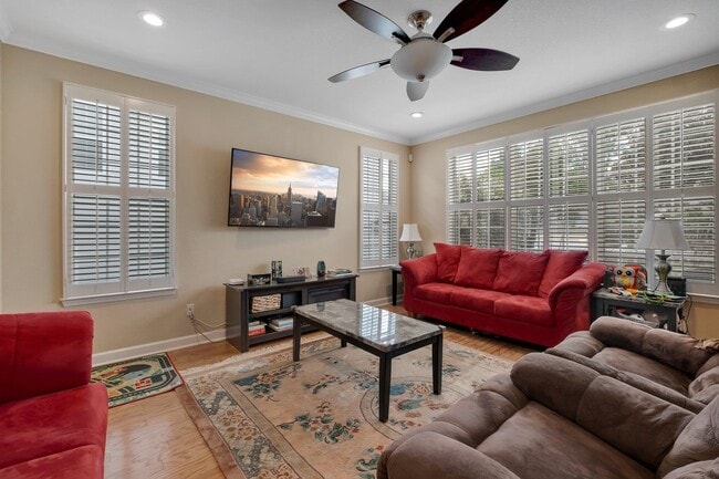 Photo - 2119 Fernleigh Dr