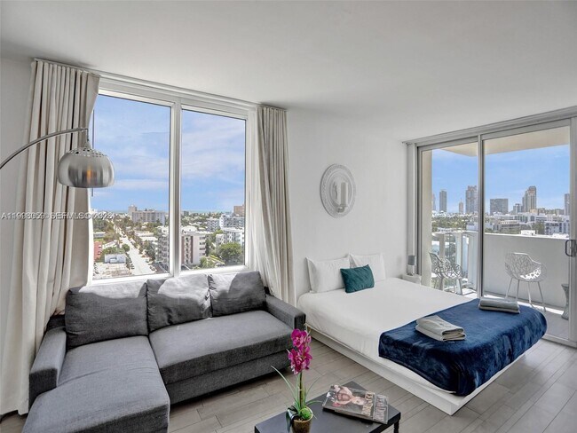 Photo - 1100 West Ave Unidad 1101