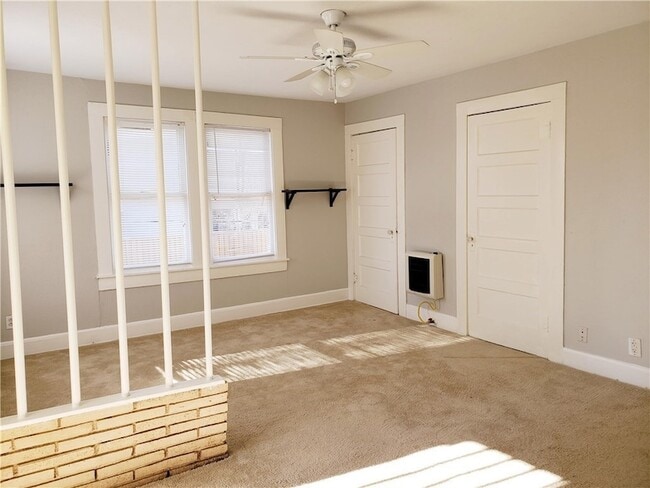 Photo - 402 N Augusta St