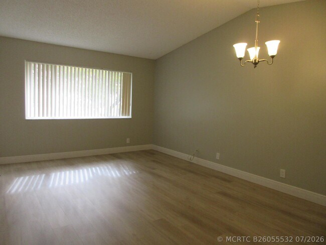 11448 NW 42nd St