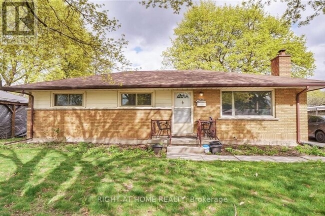 Photo - 200 Renfro Crescent