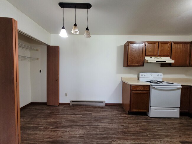 2209 N Michelle Ct