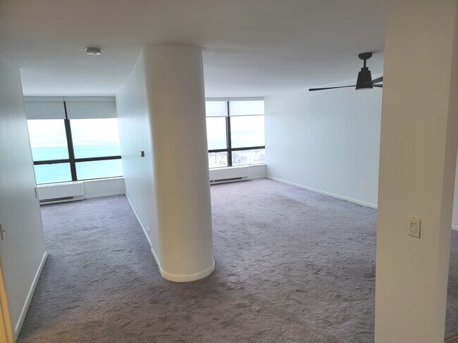 Photo - 5415 N Sheridan Rd Unit 2805