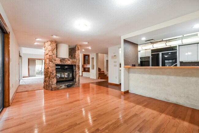 Photo - 25 Casarena Ct