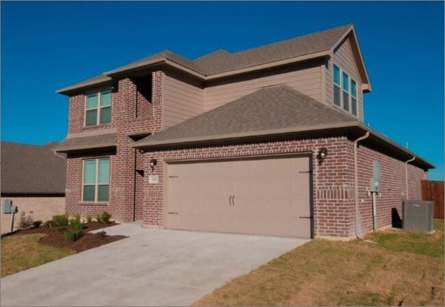 Photo - 535 Hillcrest Cir