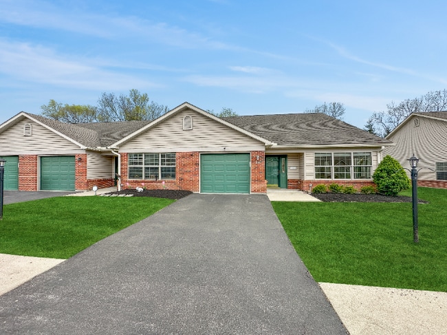 Building Photo - Beautiful 2 Beds 2 Baths Villa in Far South Rental