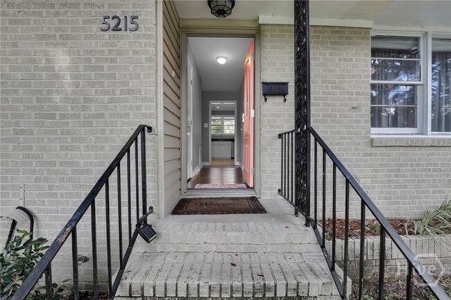 Photo - 5215 Habersham St