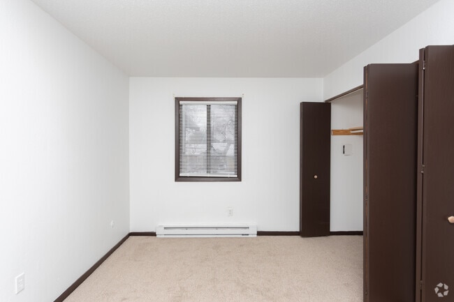 1BR, 1BA - 580 SF Example