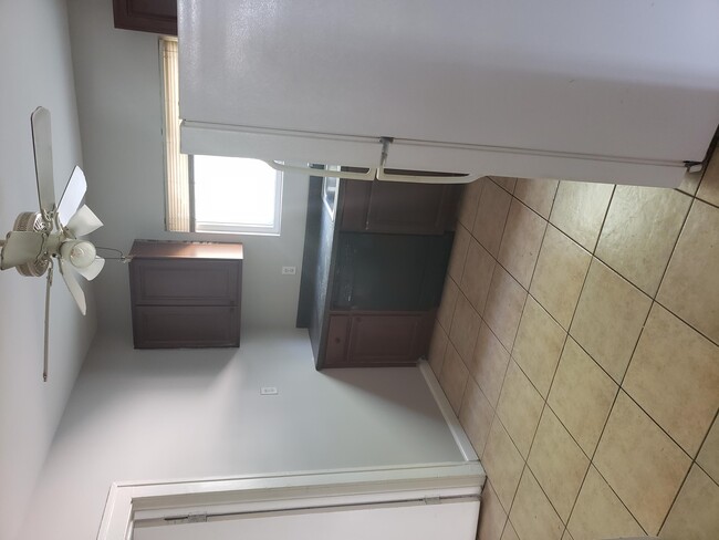 Photo - 758 W Huron St