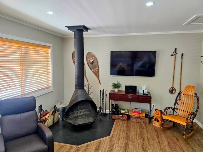 Modern 2 Bed / 2 Bath Near Bear Mountain Ski Resort & Golf Course