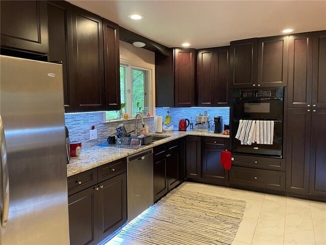 3355 Timber Lake Rd NW