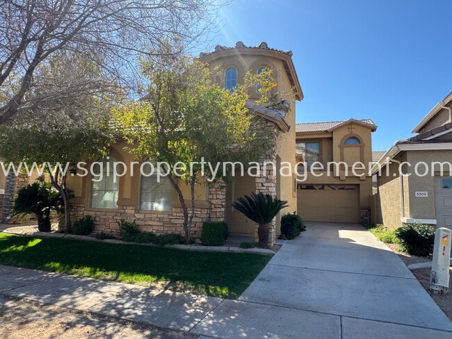 Building Photo - 5313 E Hilton Ave