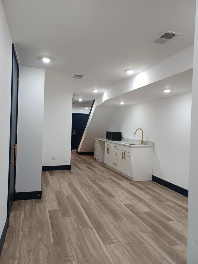 Photo - 245 Summit Ave Unidad 1