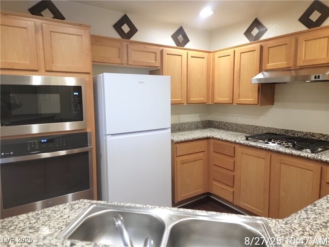 Building Photo - 63 E Agate Ave Unit 302 Rental