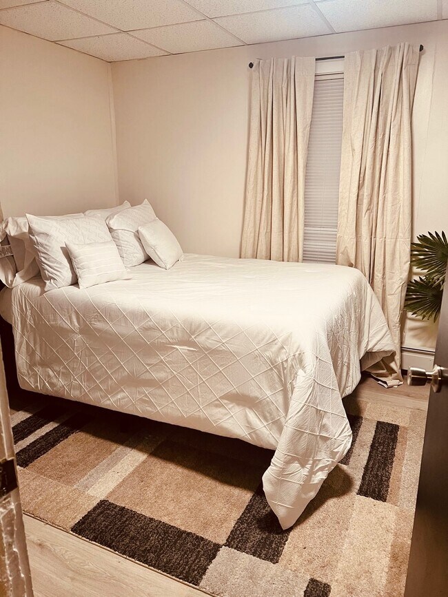 Photo - 154 Grove St