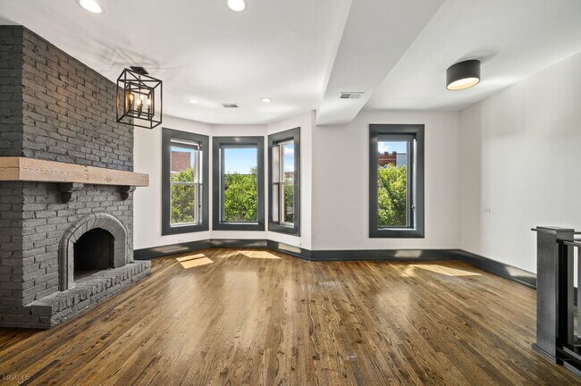 Photo - 3513 N Sheffield Ave