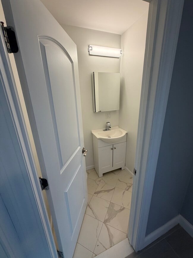 Photo - 31 Middle St Unit A