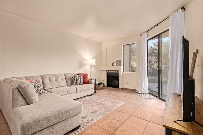 Photo - 5675 N Camino Esplendora Unit 3114