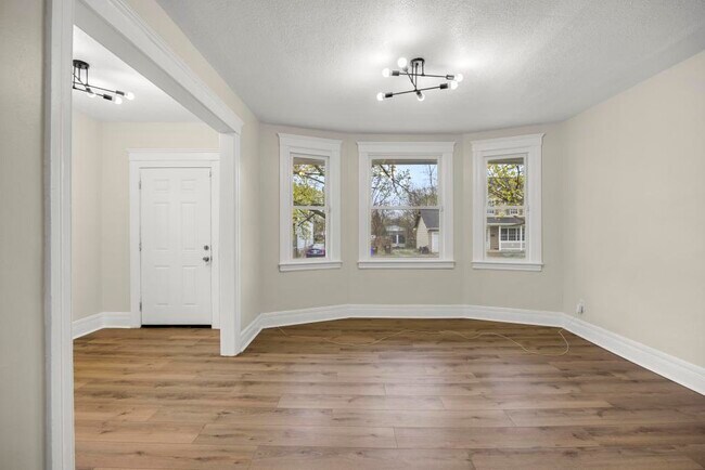 Photo - 4510 Harding St