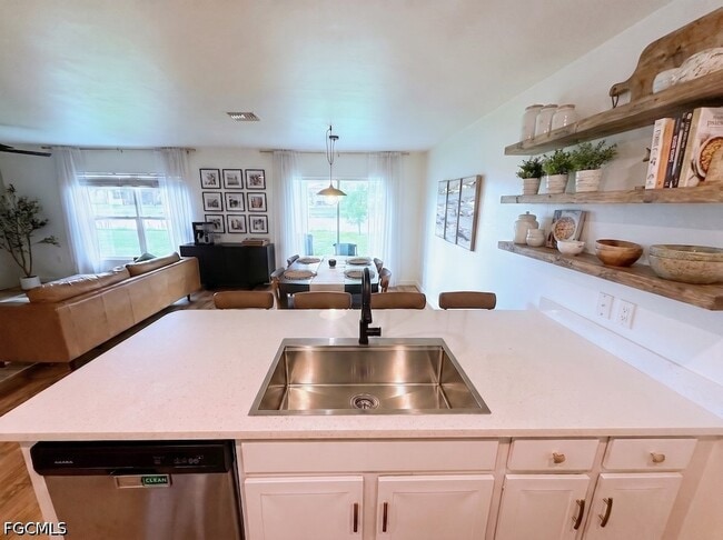 Photo - 3192 Estancia Ln