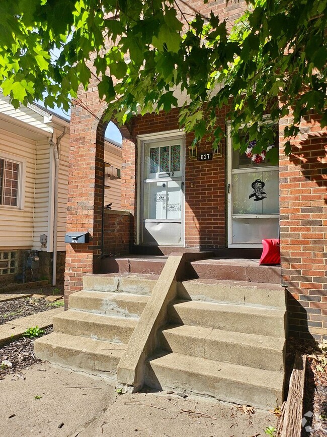 Building Photo - 627 5th Ave Unit 2 Rental