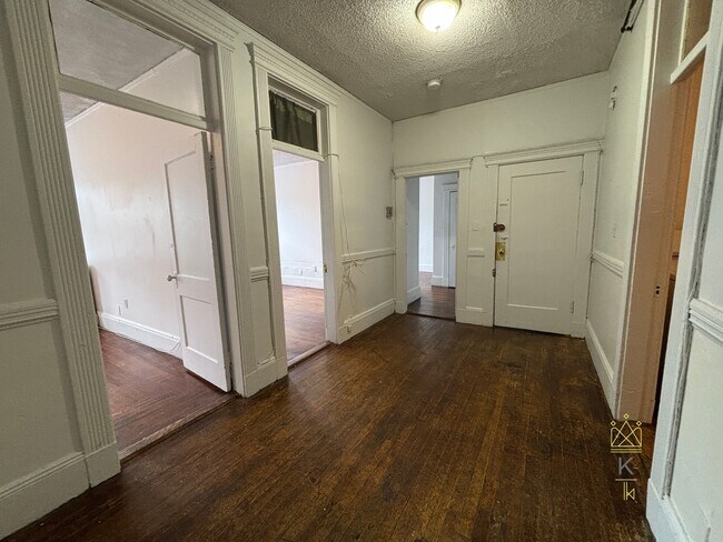 238 Hemenway St Unit 6