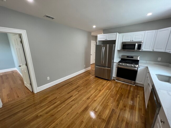 Photo - 366 Highland Ave Unit 3