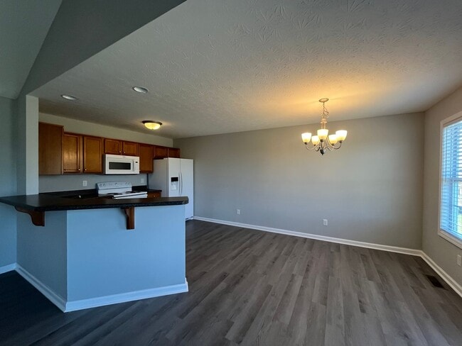 306 Deluth Dr