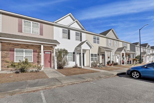 Photo - 505 Oyster Rock Ln