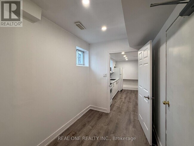 Photo - 3421 Ellengale Dr