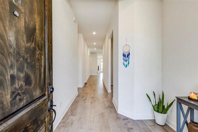 Photo - 2824 Stone Branch Dr