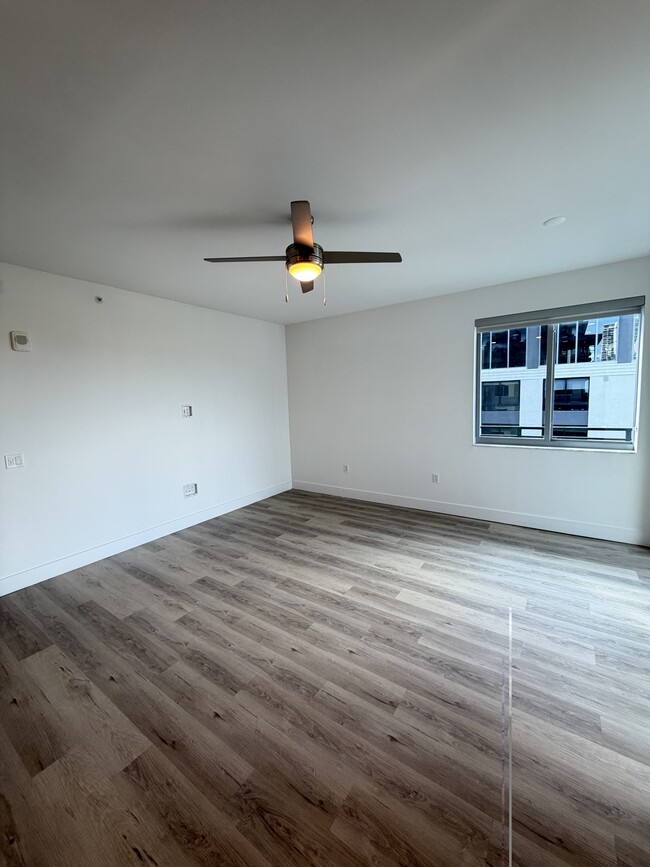 Photo - 41 NW 31st St Unit B4