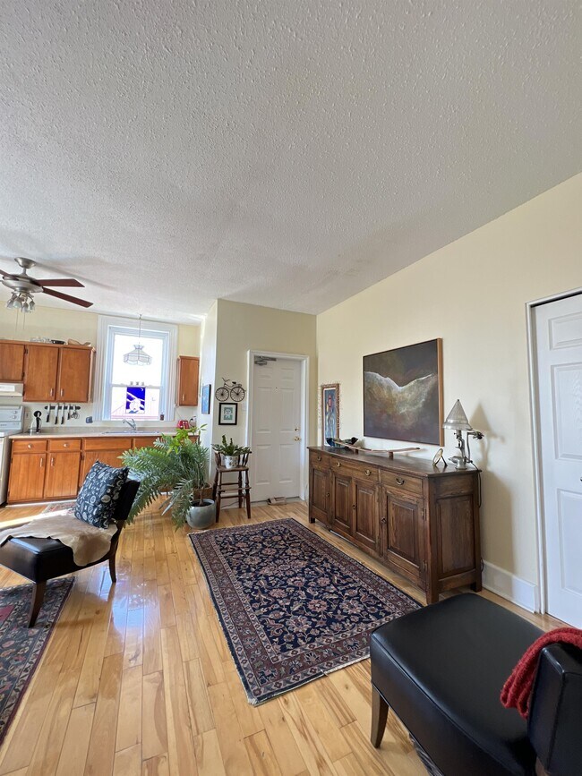 Photo - 35-35 Union St N Unit 29A