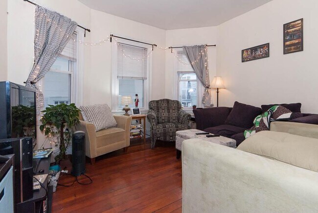 Photo - 36 Brackett St Unit 2