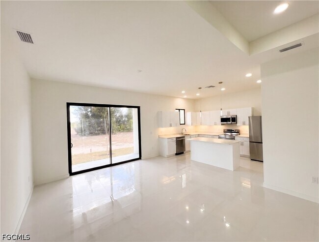 Photo - 2113 NW 41st Ave
