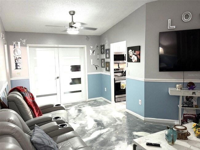 Photo - 2122 Winningway St