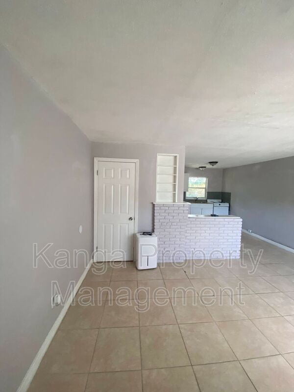 Photo - 1820 Redbank Rd Unit #2