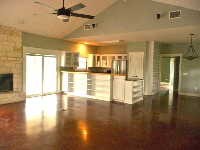 Photo - 2900 Mt Sharp Rd