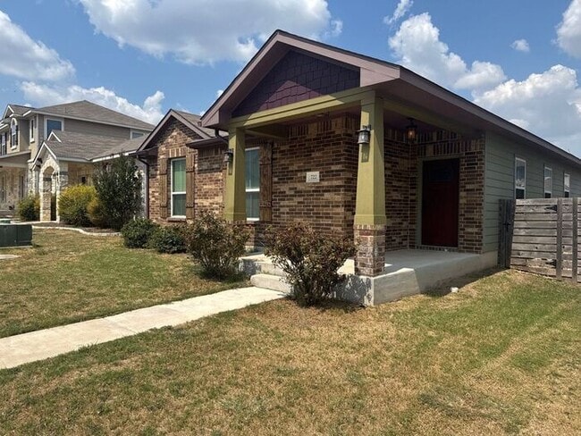 Photo - 722 Coconut Grove St