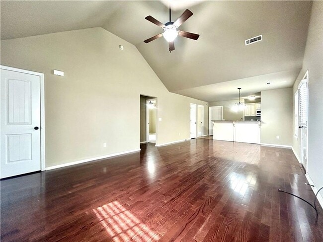 Photo - Craftsman style 3 bedroom 2 bath Home - Avail NOW!