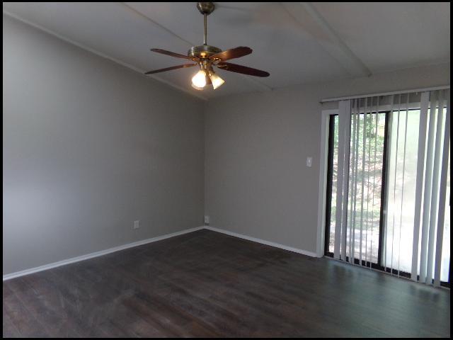 Photo - 3915 St James Ct