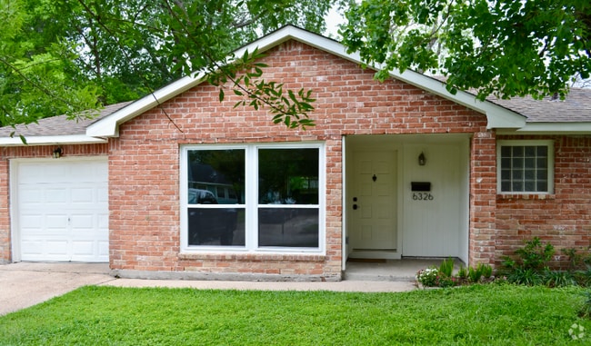 Building Photo - 6326 Feldspar St Rental