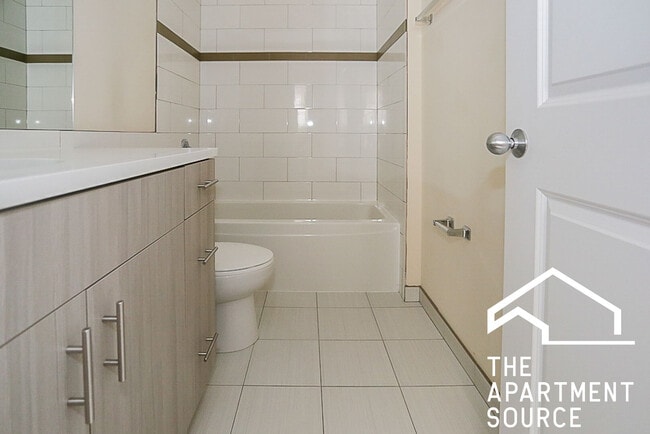 Photo - 3709 N Wilton Ave Unit 3