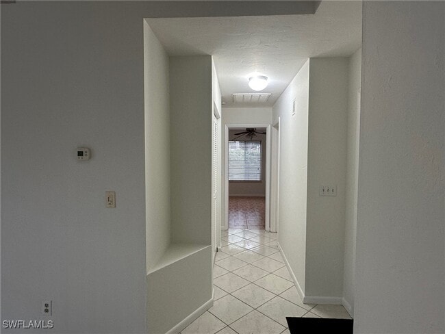 Building Photo - 165 Crown Dr Unit B Rental