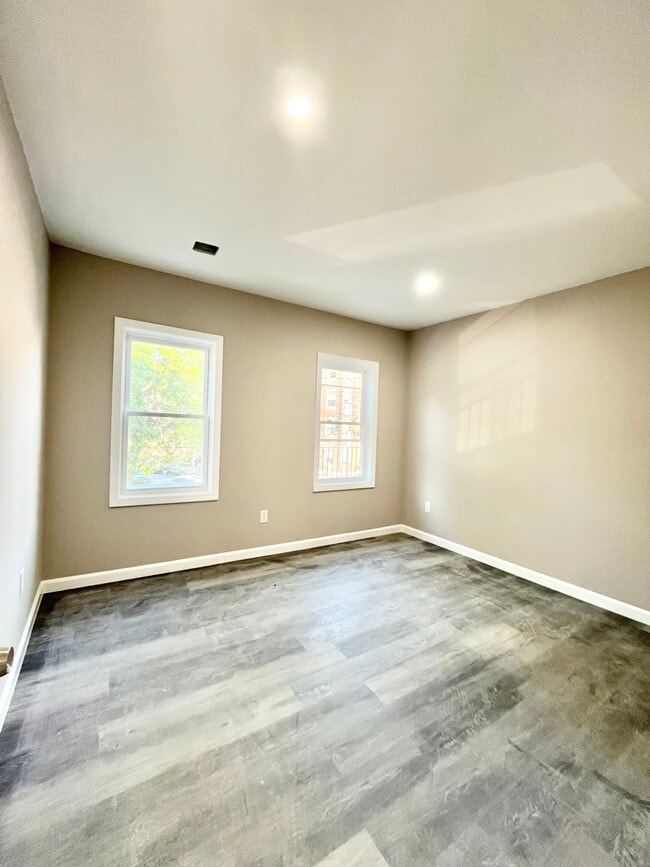 Photo - 16 Long Ave Unidad 2